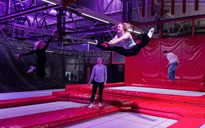 Vietä vauhdikas helatorstai Trampolin Parkissa!